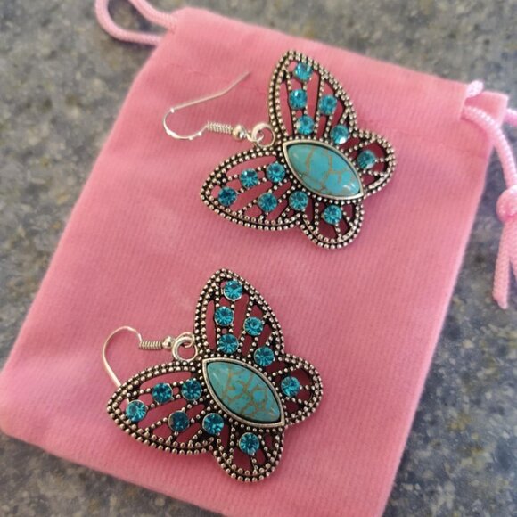 Turquoise Set of 3: Pendant Necklace, Earring, Bracelet Set - Picture 7 of 9